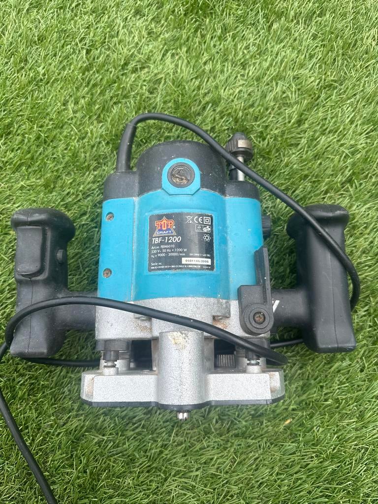 TIP Craft TBF-1200 Bovenfrees 1200W, Ophalen, Zo goed als nieuw, Elektrisch, Bovenfrees