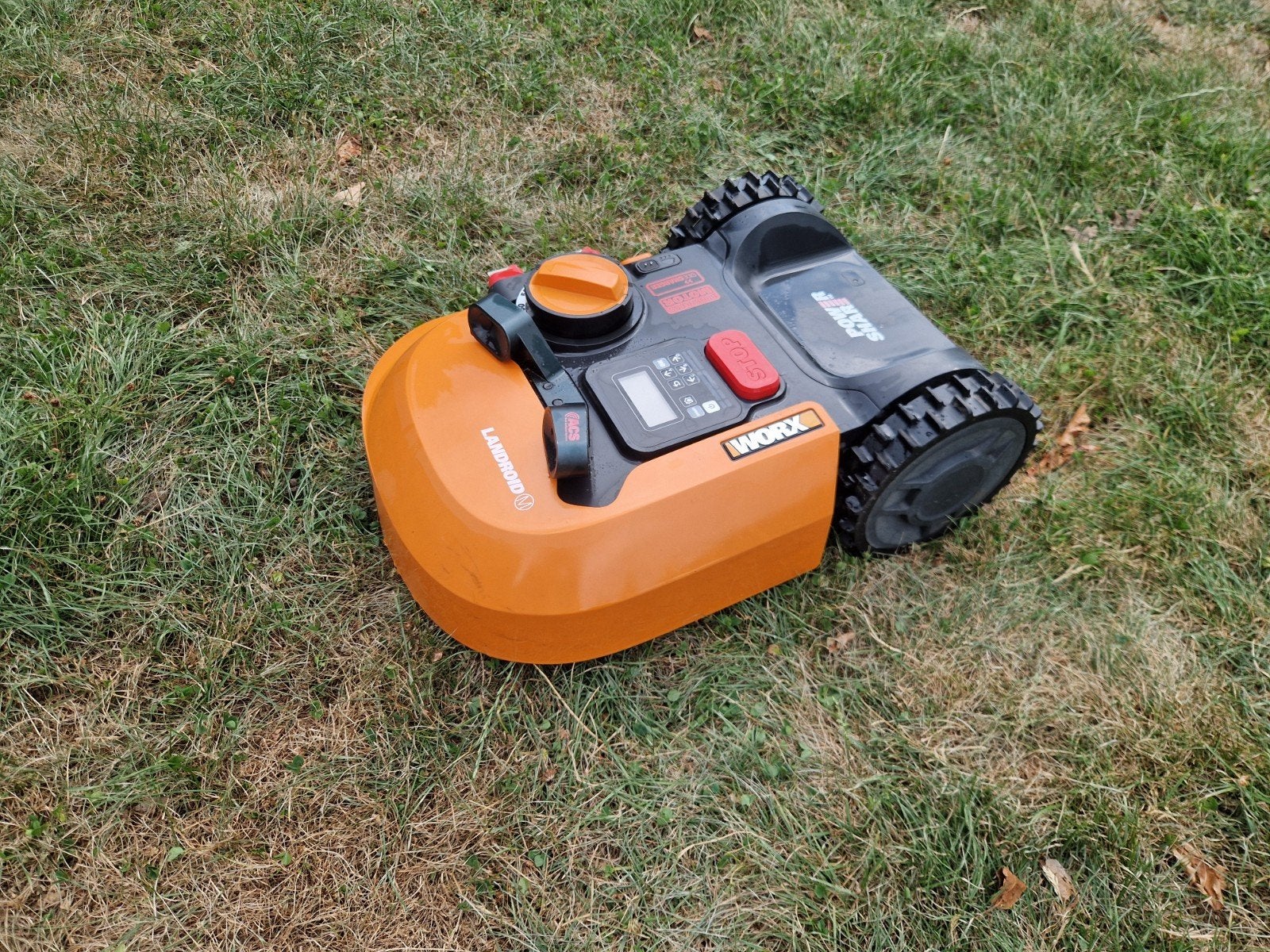 Worx Landroid M700 Robotmaaier incl. ACS & Garage, Ophalen, Gebruikt, Worx, Minder dan 20 cm