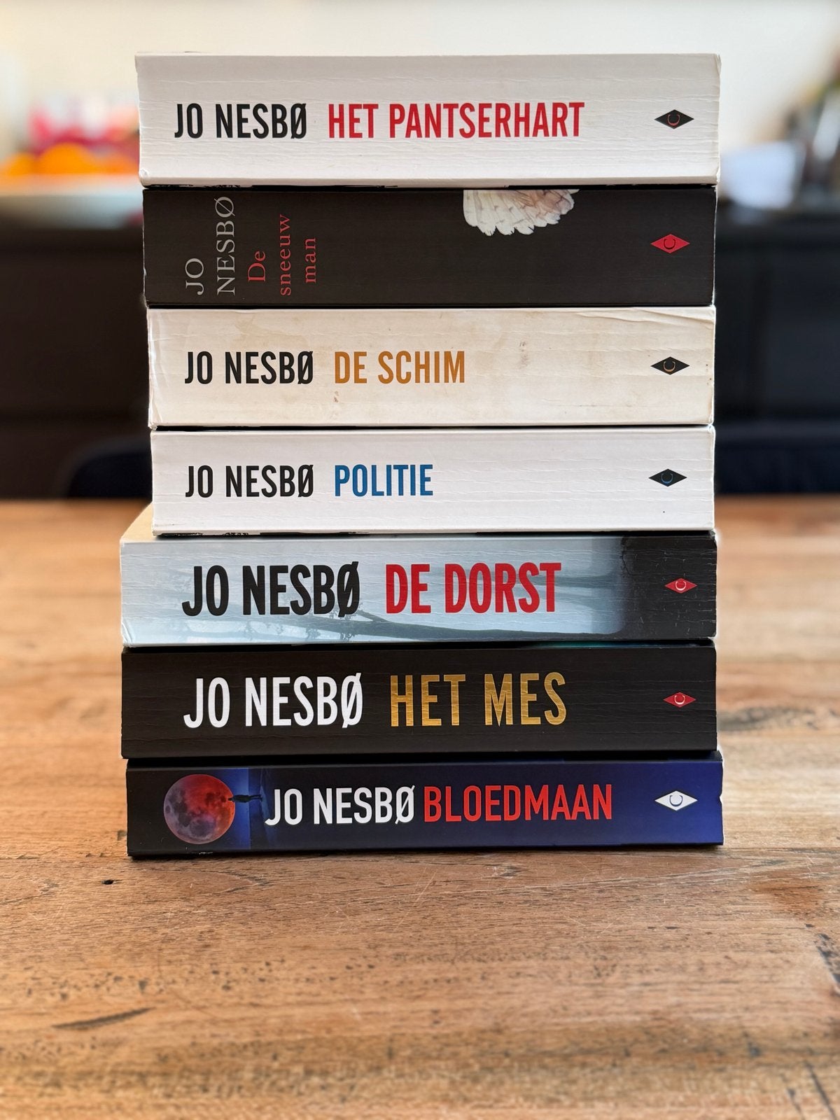 Jo Nesbø Harry Hole serie - 7 boeken, Boeken, Detectives, Ophalen of Verzenden, Gelezen