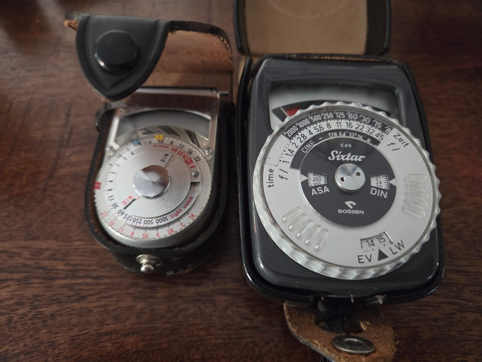 2 Vintage Lichtmeters: Sekonic L-8 en Gossen Sixtar met Etui, Ophalen of Verzenden, Sixtar Gossen, Onbekend, Onbekend