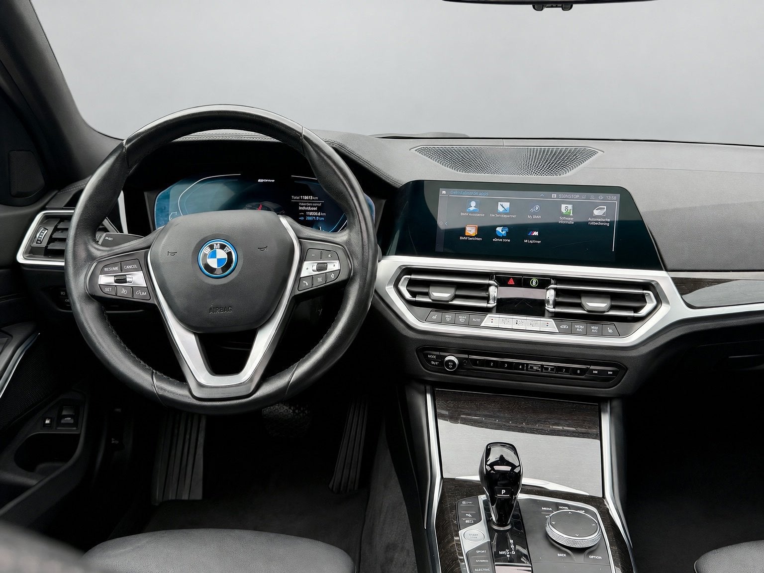 BMW 3-serie Touring 320e Business Edition Plus, panoramadak,, Automaat, Euro 6, 4 cilinders, 163 pk