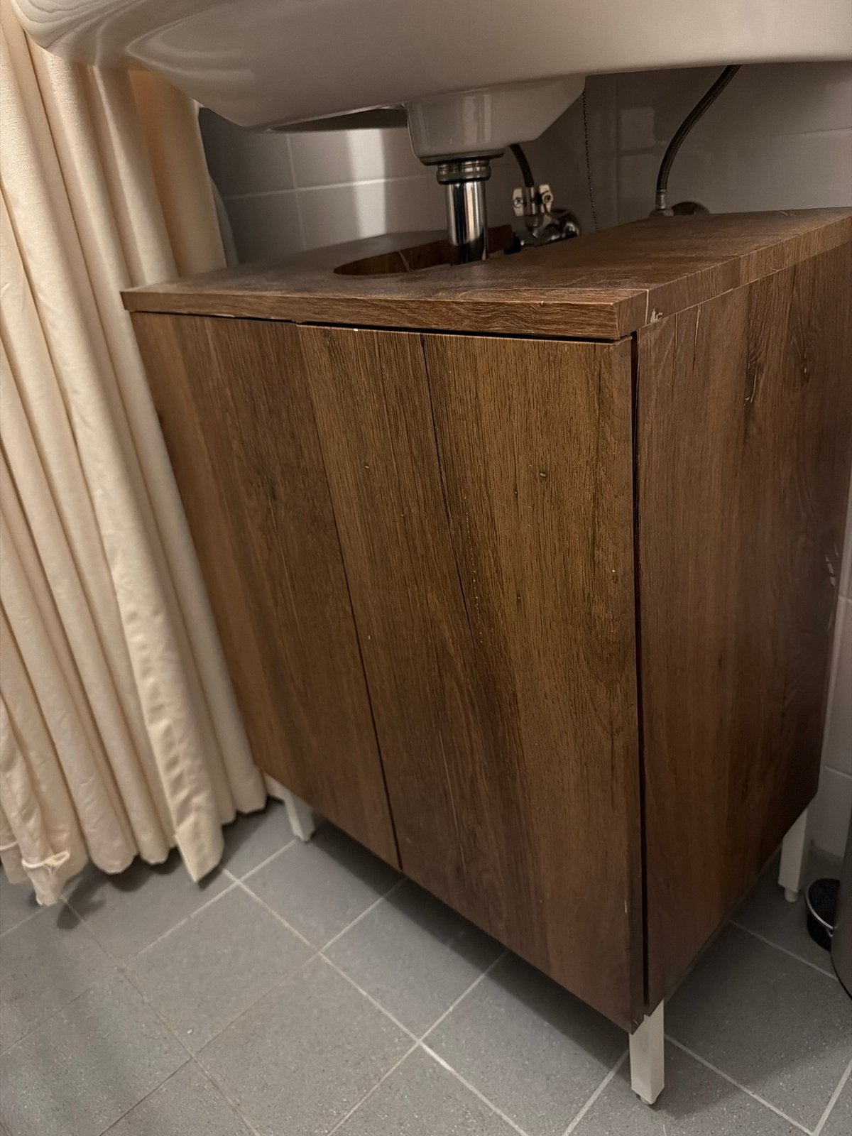 IKEA Wastafelkast NYSJÖN - Bruin gewrapt (origineel wit), Huis en Inrichting, Ophalen, 50 tot 100 cm, Zo goed als nieuw, Minder dan 100 cm