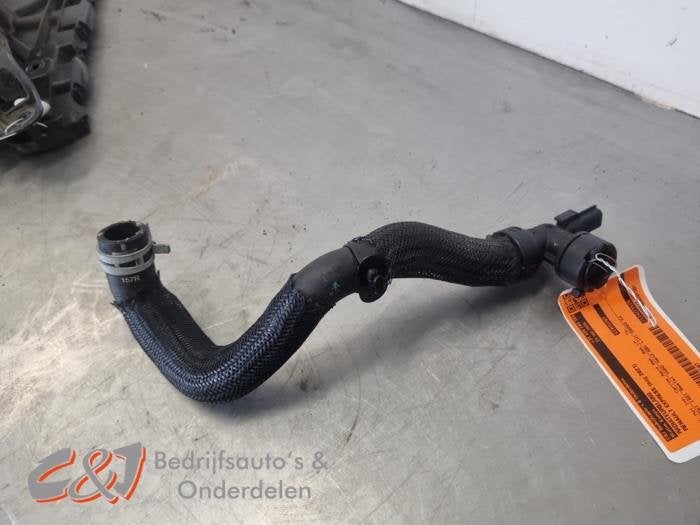 Radiateurslang van een Renault Express, Gebruikt, -, Renault, -