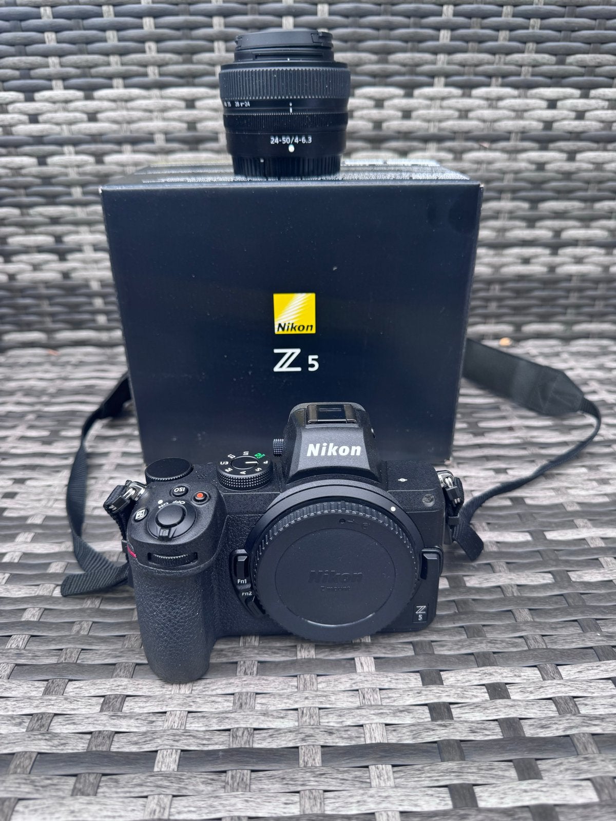 Nikon Z5 Systeemcamera met NIKKOR Z 24-50mm f/4-6.3 lens, Beeldstabilisatie, Ophalen of Verzenden, Zo goed als nieuw, Accu