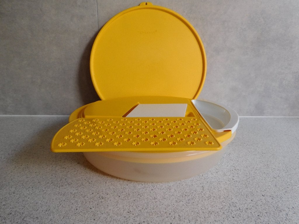 Tupperware Kitchenette 7delig Raspen Snijden en Bewaren Geel, Huis en Inrichting, Keuken | Tupperware, Geel, Overige typen, Ophalen of Verzenden