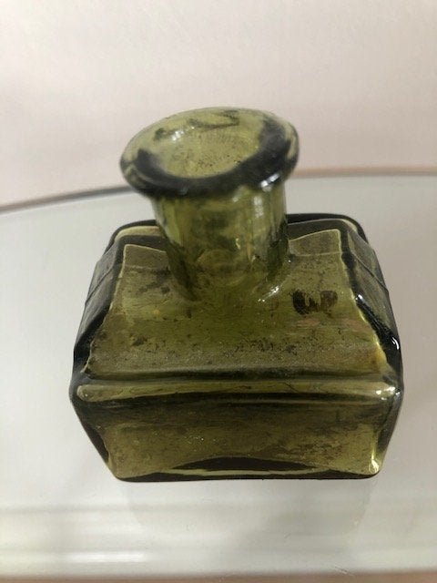 Oud groen glazen inktpotje, Ophalen of Verzenden, Gebruikt, Overige typen