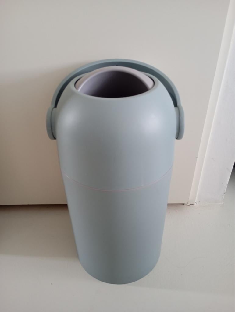 We-Too luieremmer met passende afvalzakjes (10L), Ophalen, Kunststof, Zo goed als nieuw, Minder dan 50 cm