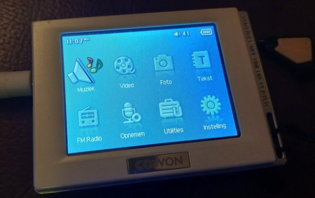 mp3 speler COWON IAUDIO D2 - incl.splinter nieuwe batterij., Overige types, Gebruikt, Overige kleuren, 2 tot 10 GB