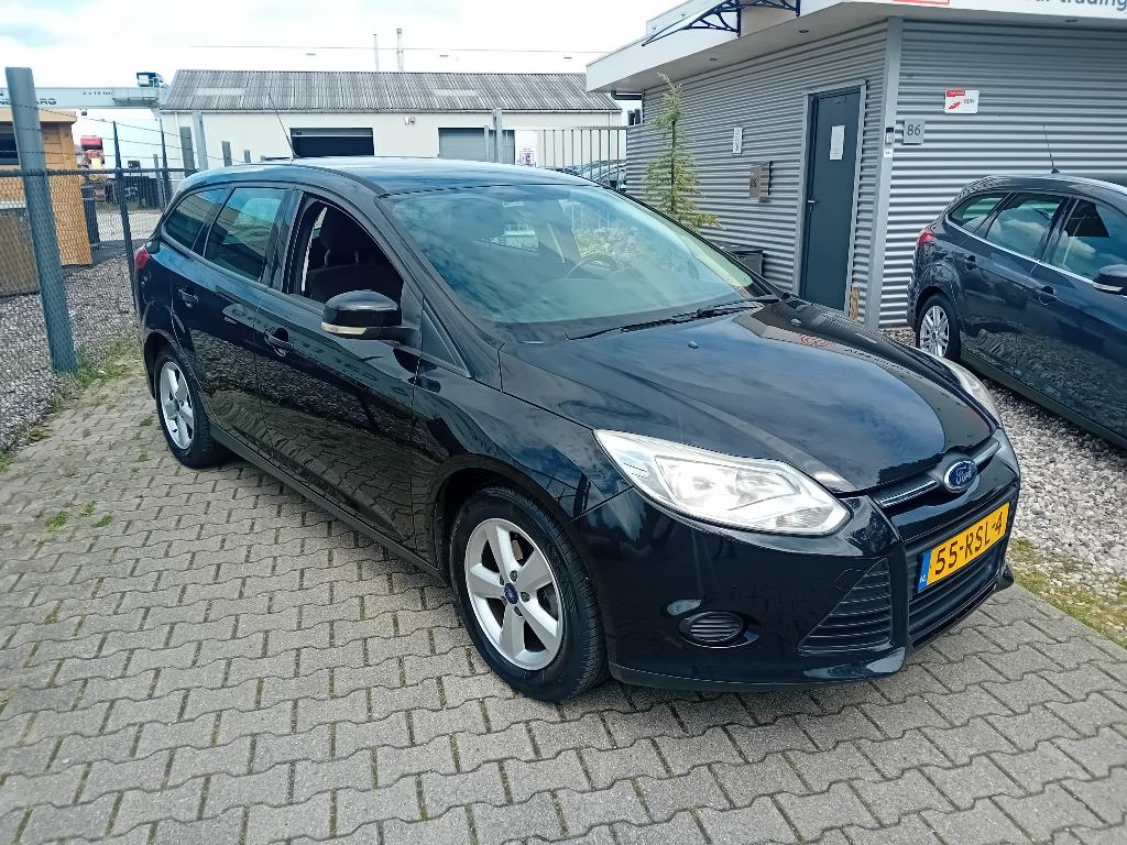 Ford Focus 1.6 Ti-vct 77KW Wagon 2011 Zwart 161 DKM! NWE APK, 1596 cc, Stof, Zwart, 4 cilinders