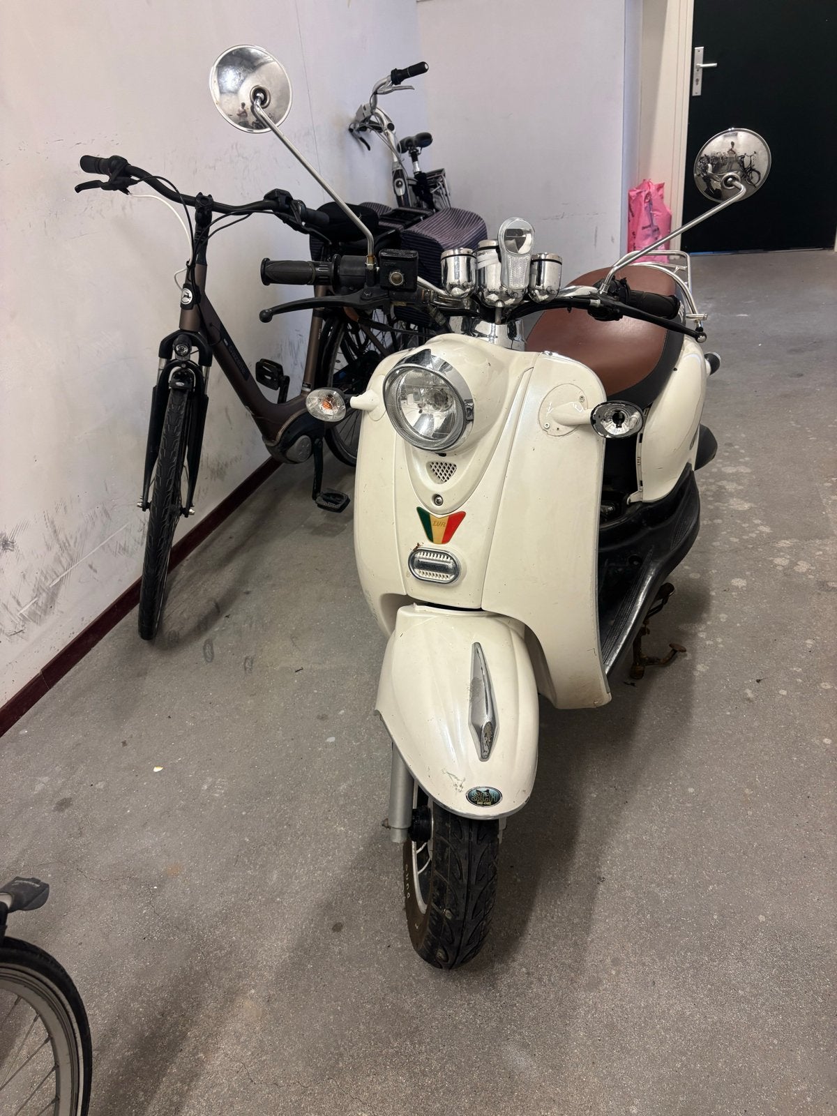 Iva scooter 4t, Ophalen of Verzenden, Gebruikt, Benzine, Overige merken