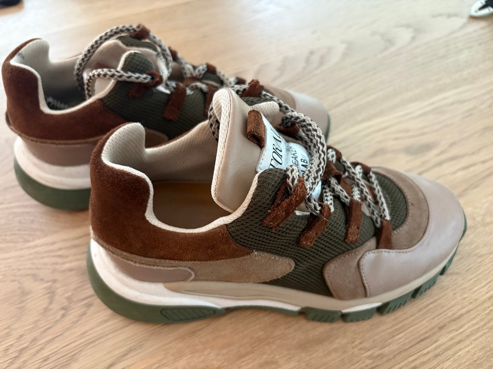 Toral sneakers maat 36, Kleding | Dames, Bruin, Ophalen of Verzenden, Sneakers of Gympen, Zo goed als nieuw