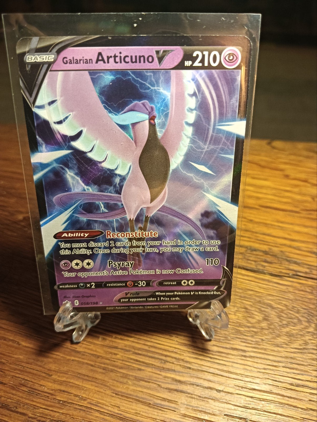 Galarian Articuno V  (058/198) Near Mint, Ophalen of Verzenden, Zo goed als nieuw, Losse kaart