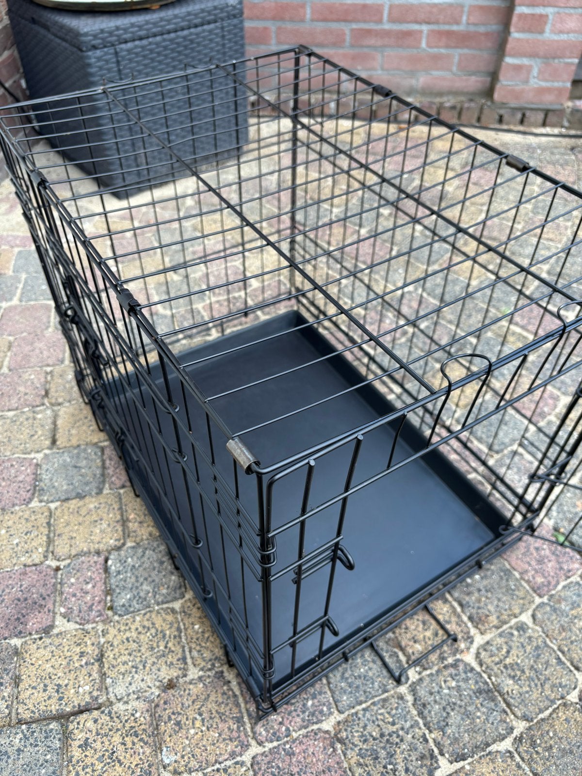 Honden of kattenbench met onderbak en dubbele deurtjes, Dieren en Toebehoren, Ophalen of Verzenden, Zo goed als nieuw
