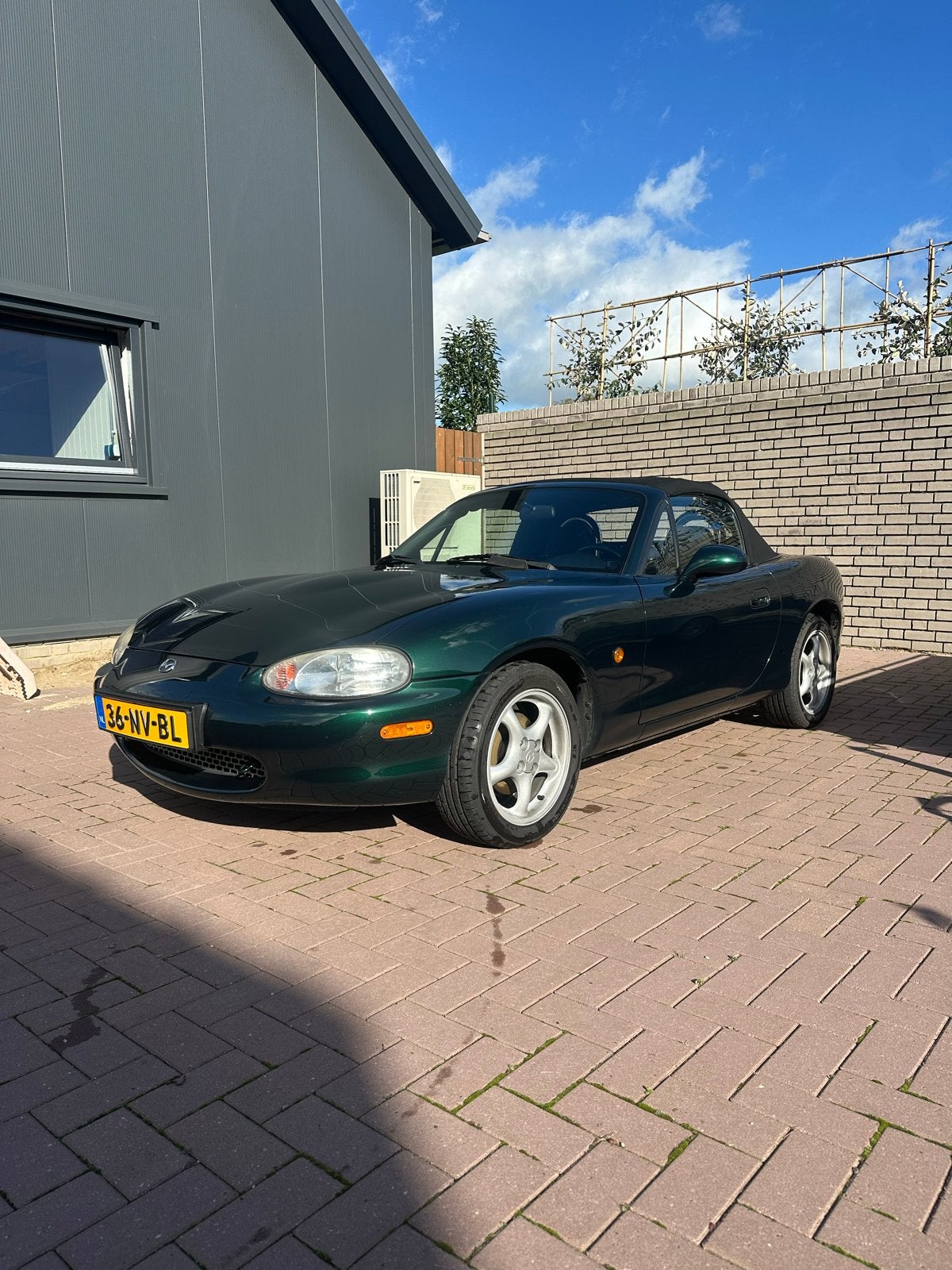 Mazda MX-5 1.6 I 2000 Groen, Auto's, Achterwielaandrijving, 40 €/maand, 4 cilinders, Cabriolet