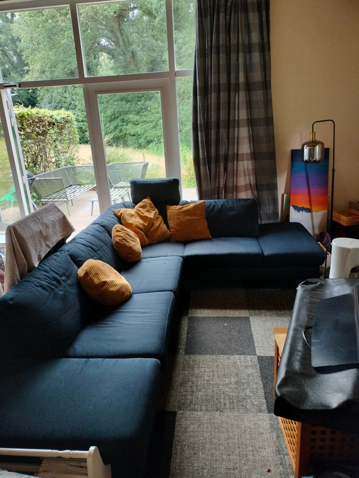 Te koop aangeboden: donkerblauwe hoekbank, Ophalen, Gebruikt, Stof