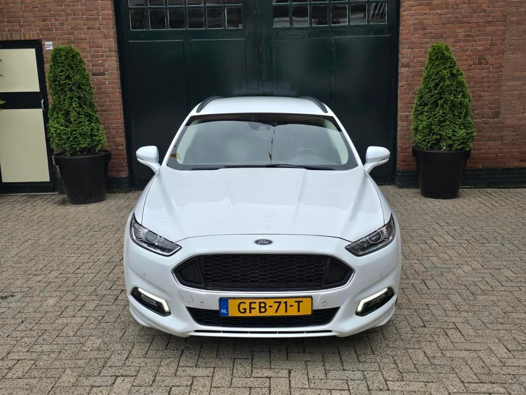 Ford Mondeo 2.0 ST-Line  Ecoboost 203pk Aut. 2017 Wit, Auto's, 4 cilinders, Mondeo, Wit, 1484 kg