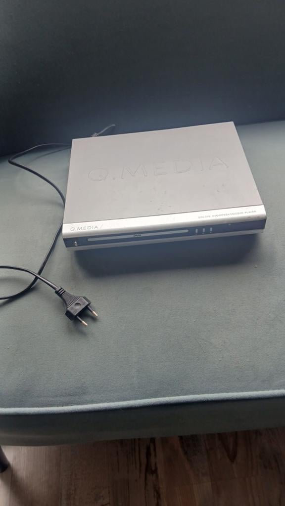 Q.MEDIA DVD-speler - Compacte en functionele DVD-speler, Alle leeftijden, Ophalen of Verzenden, Gebruikt, Detective en Krimi