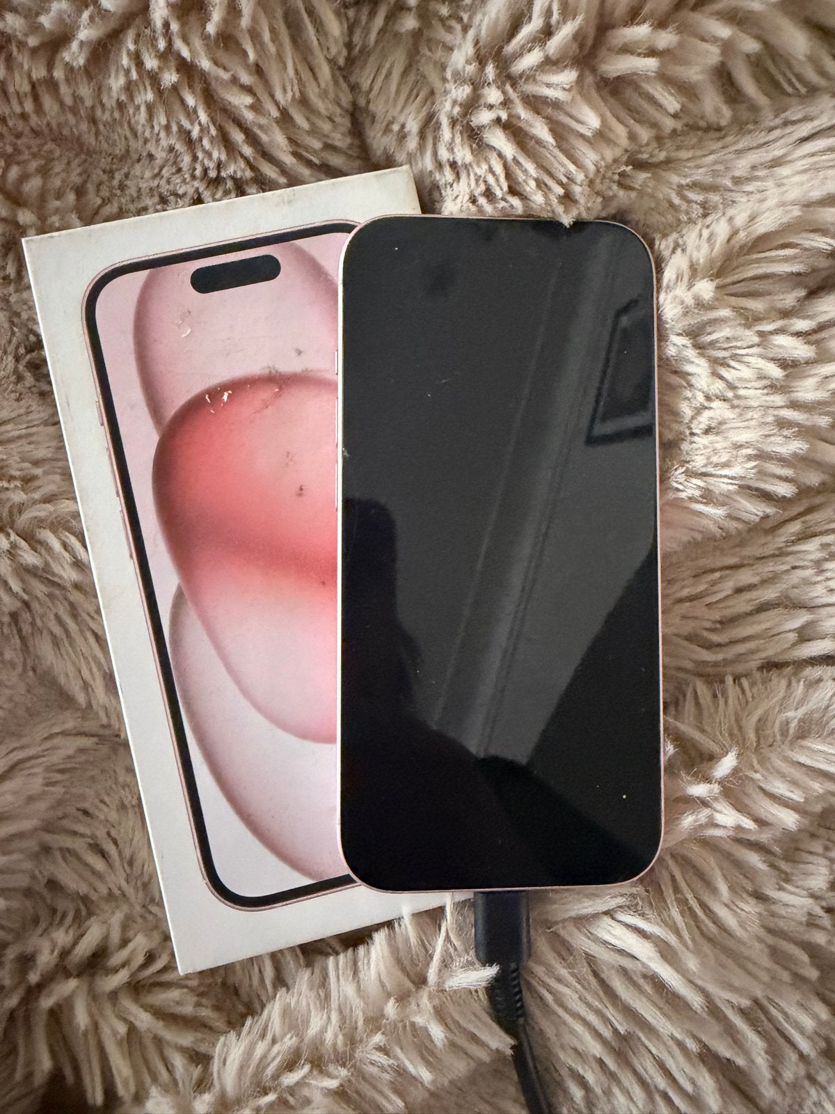 iPhone 15met kleine barst, Telecommunicatie, Mobiele telefoons | Apple iPhone, Ophalen, IPhone 15, Zonder simlock, Zonder abonnement