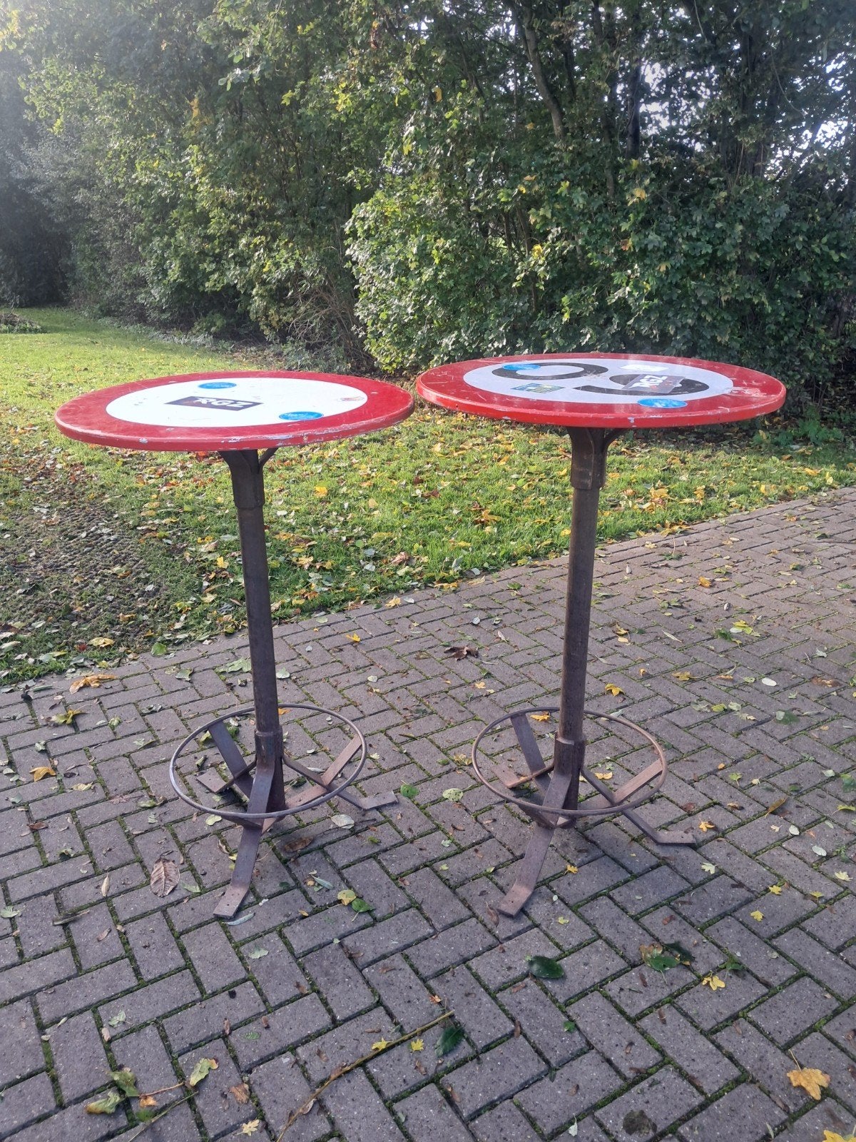 2 Degelijke statafels, Ophalen, Gebruikt