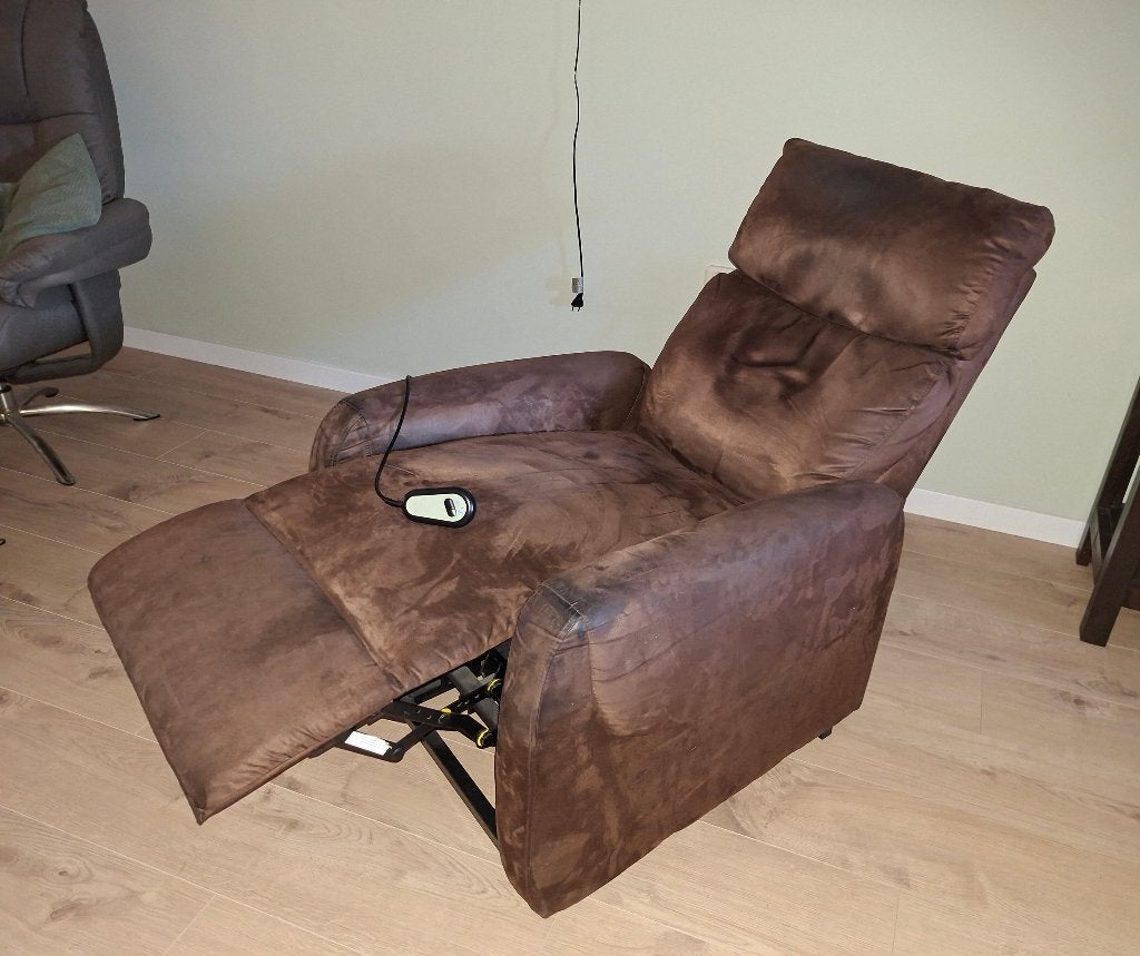 relax fauteuil, Ophalen, Gebruikt, Stof, 50 tot 75 cm