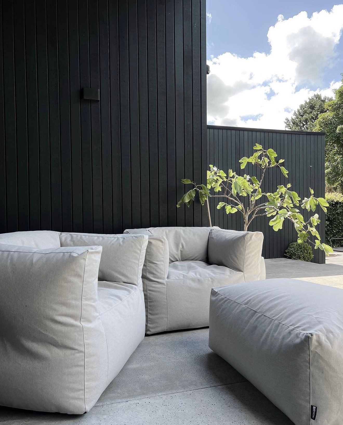 Twee zo goed als nieuwe Bryck stoelen, Zo goed als nieuw, Loungeset, Stoel, Ophalen
