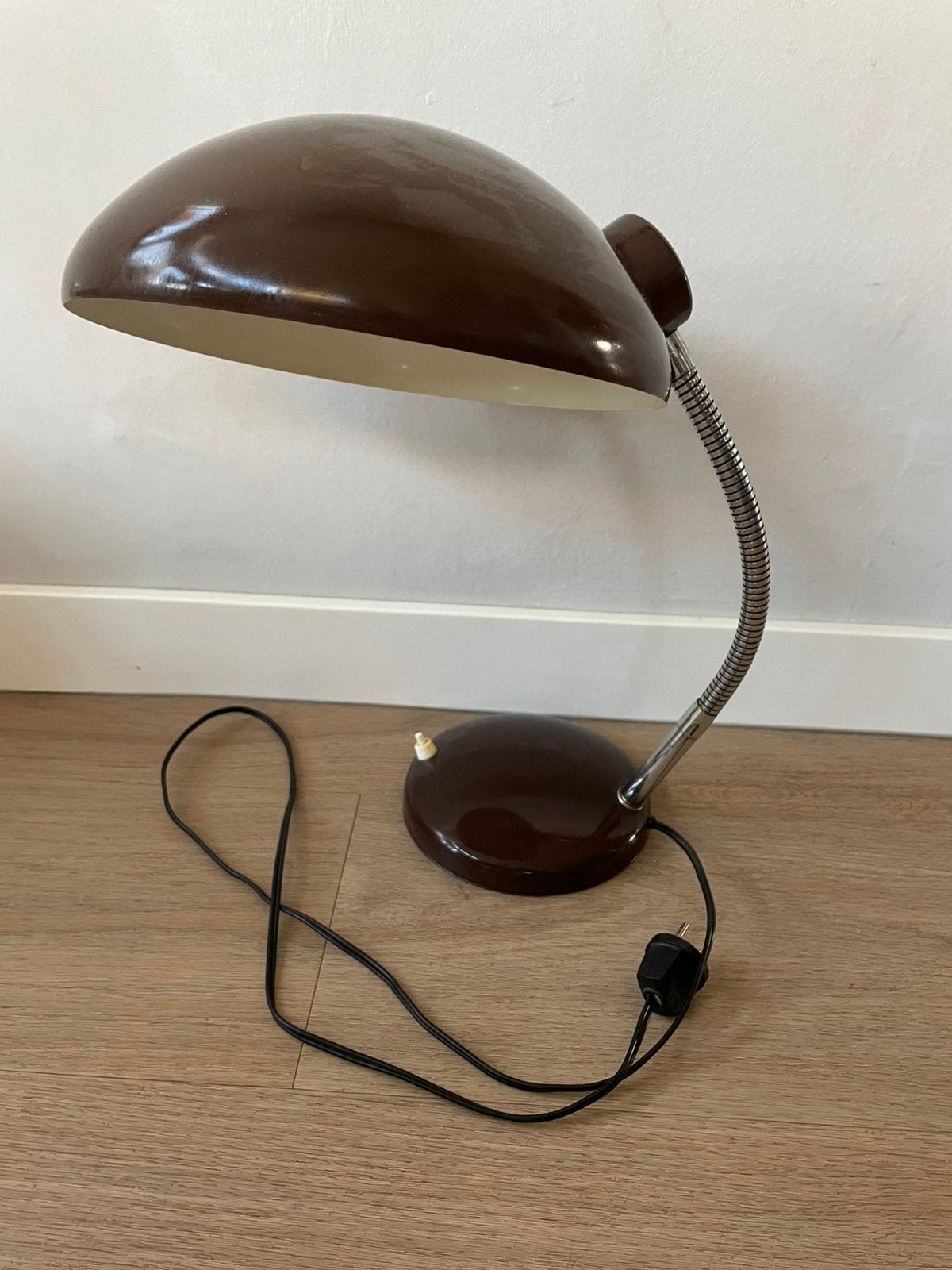 Bauhaus 70’s bureaulamp, Gebruikt, Bruin, Bureaulamp, Kunststof