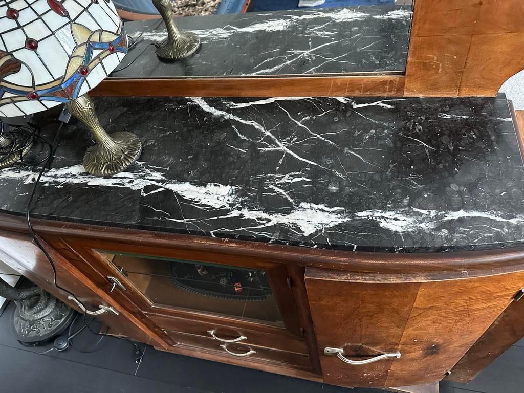 Antiek notenhout dressoir buffet met marmeren blad, Ophalen
