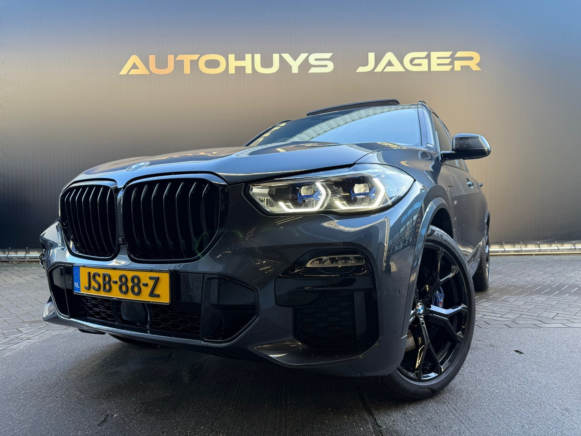 BMW X5 XDrive45e High Executive Pano Laser Comfortstoelen, Gebruikt, Vierwielaandrijving, Hybride Elektrisch/Benzine, 2998 cc