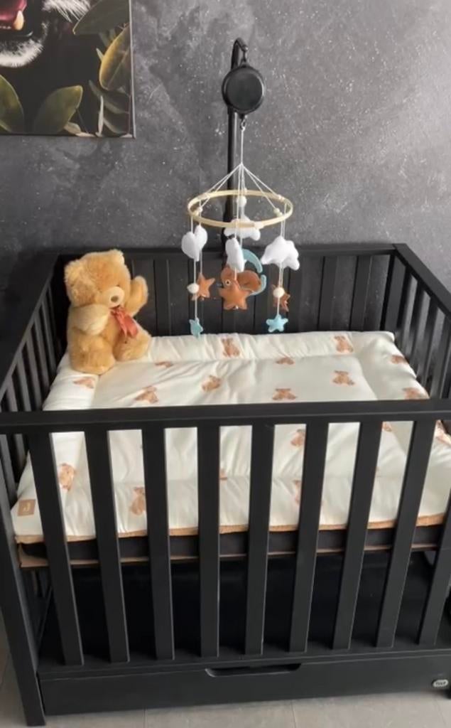 Zwarte TWF box Sam - gebruikt maar nog netjes, Kinderen en Baby's, Boxen, Ophalen, Gebruikt, Rechthoekig, In hoogte verstelbaar