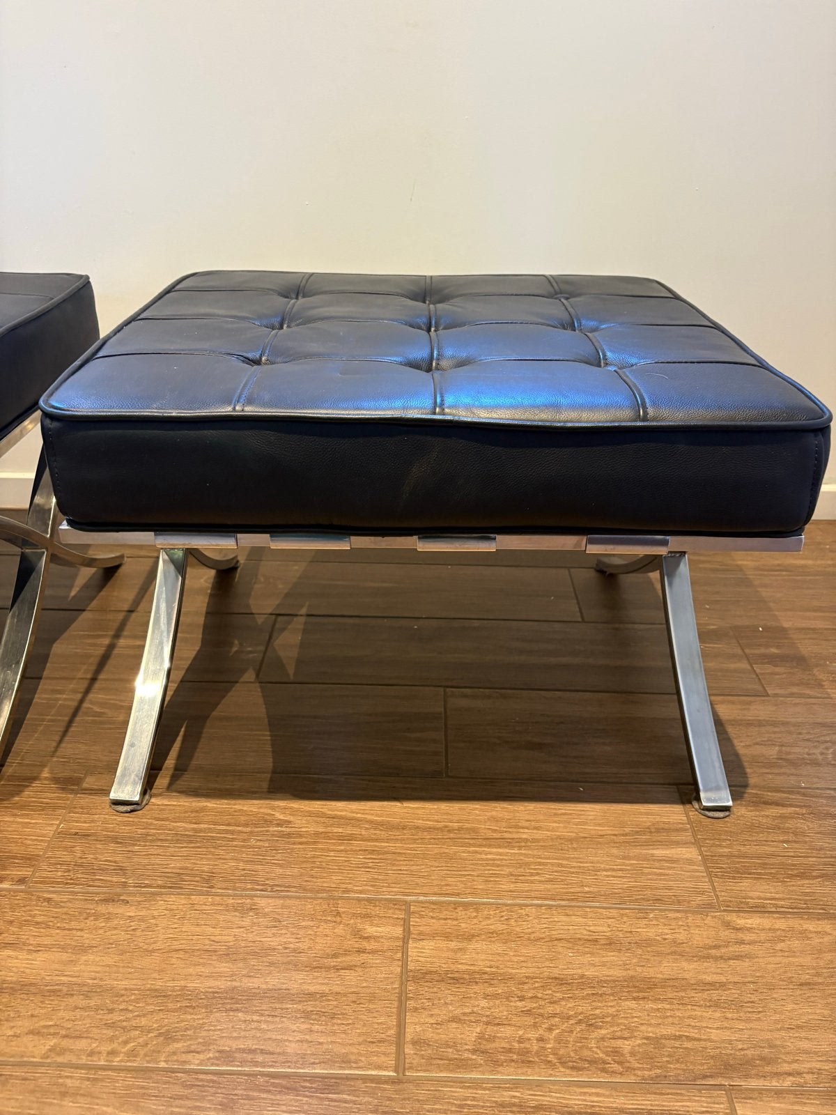 Barcelona Ottoman replica - 2 stuks, Overige materialen, Gebruikt, Twee, Zwart