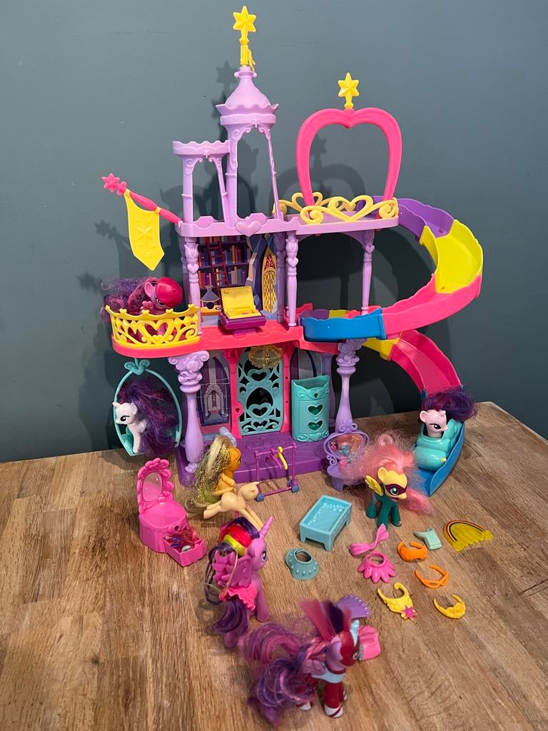 My Little Pony speelset met o.a koets, kasteel, Ophalen, Gebruikt