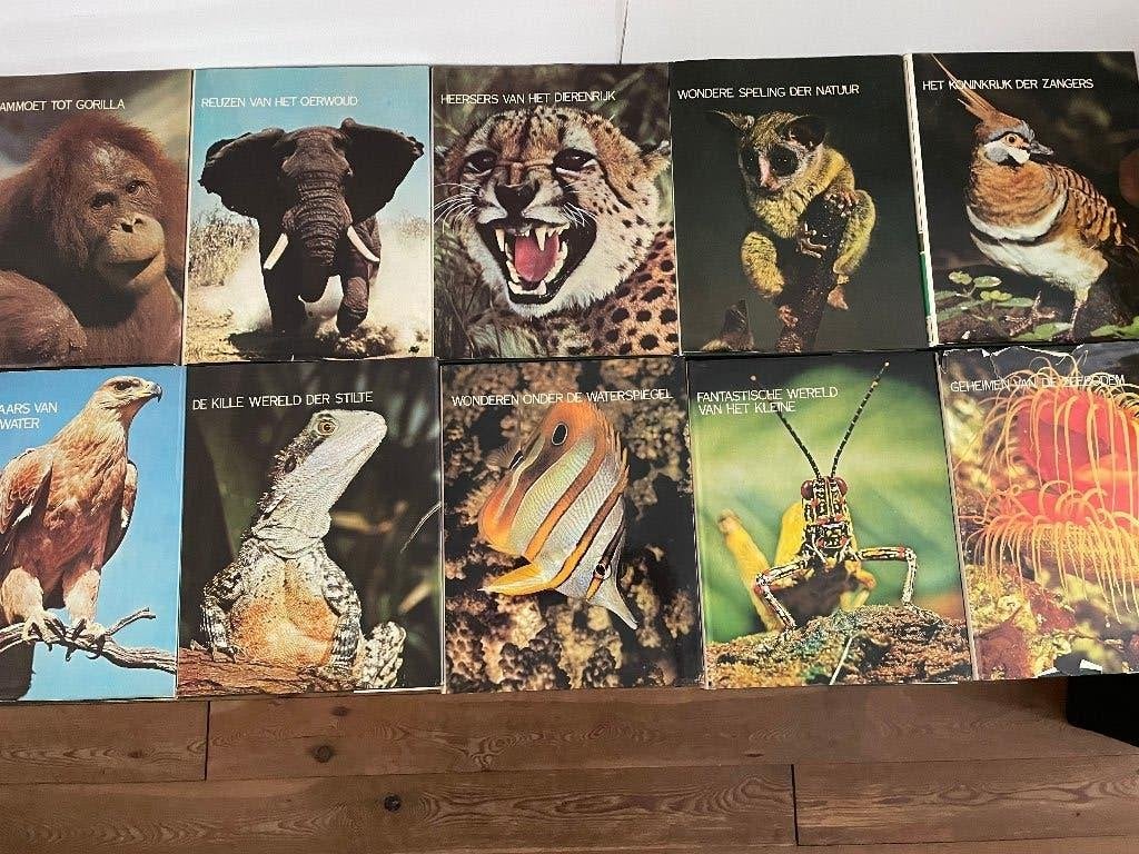 Boekenserie: Geheimen der Dierenwereld-10 delen - COMPLEET, Boeken, Ophalen of Verzenden, Zo goed als nieuw, Natuur algemeen