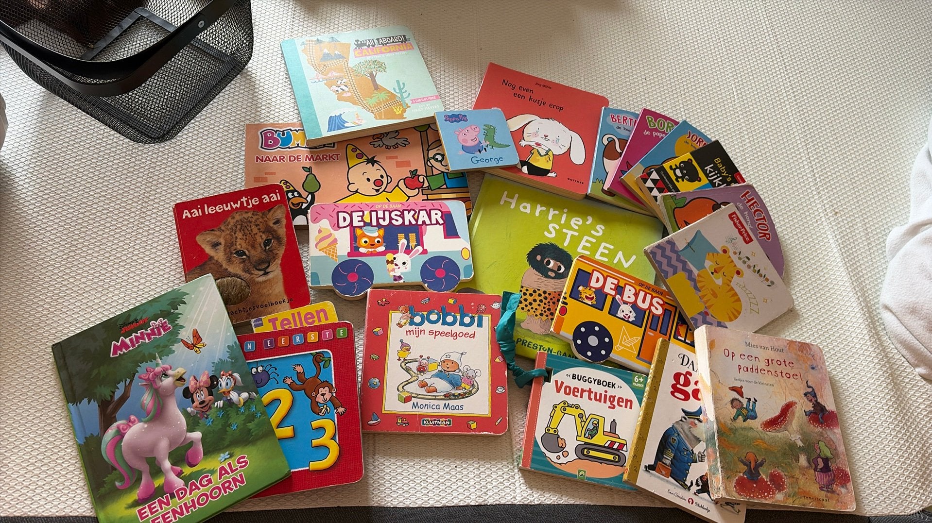 Gratis mandje babyboekjes, Boeken, Ophalen, Gelezen