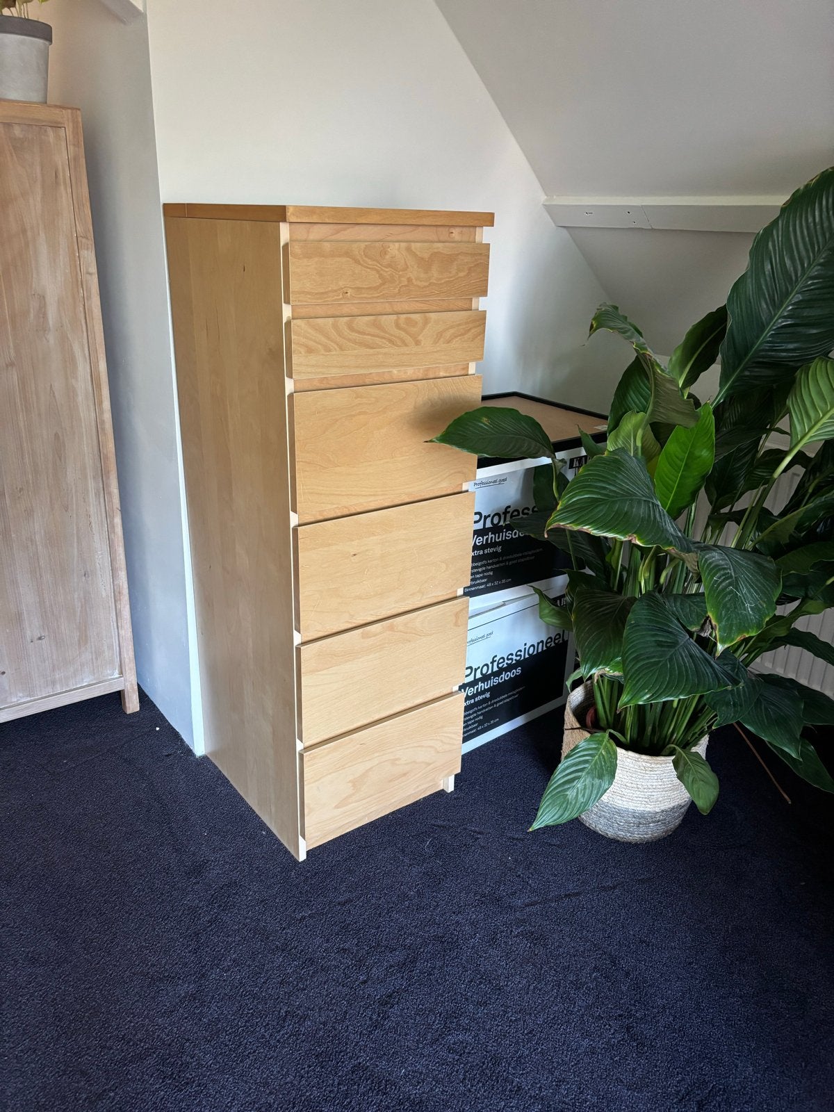 IKEA Malm ladekast met spiegel en sieraden opbergplek, Huis en Inrichting, Kasten | Ladekasten, Ophalen, Minder dan 50 cm, Gebruikt