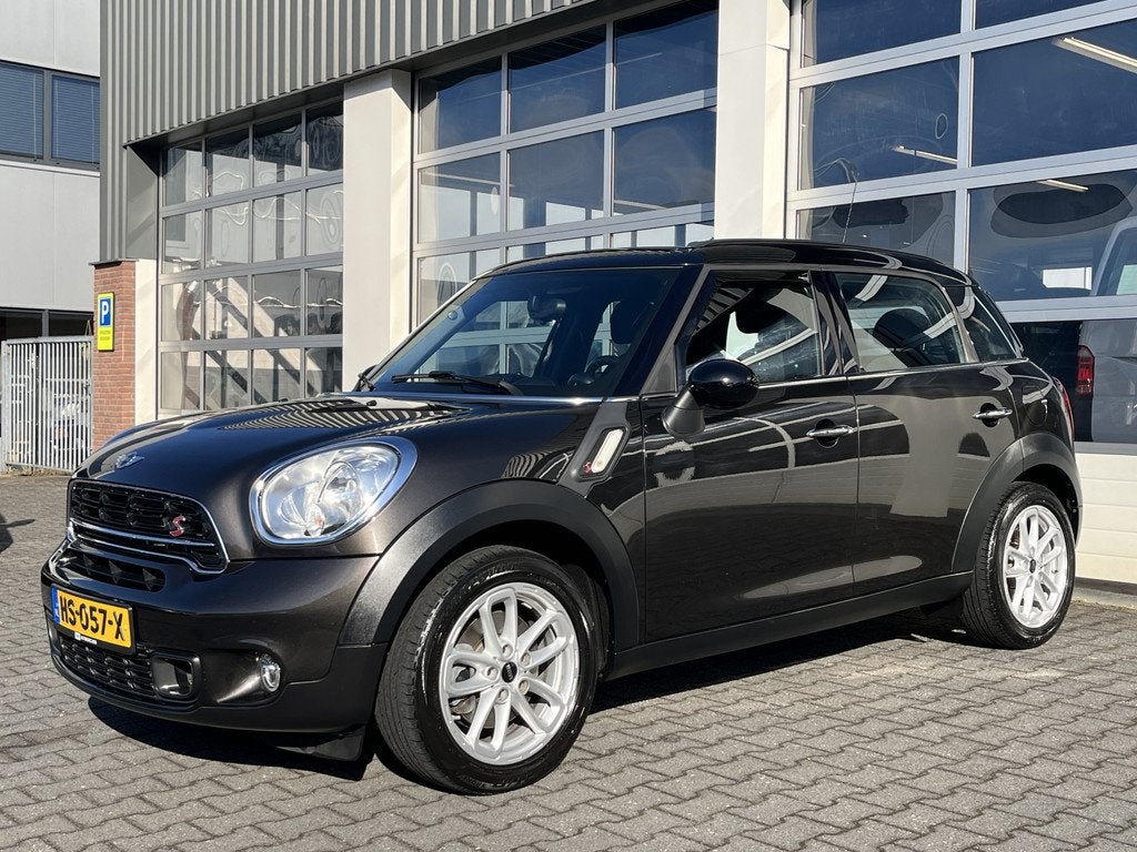 MINI Countryman 1.6 Cooper S Airco Cruise controle Trekhaak, Gebruikt, Bruin, Origineel Nederlands, Bedrijf