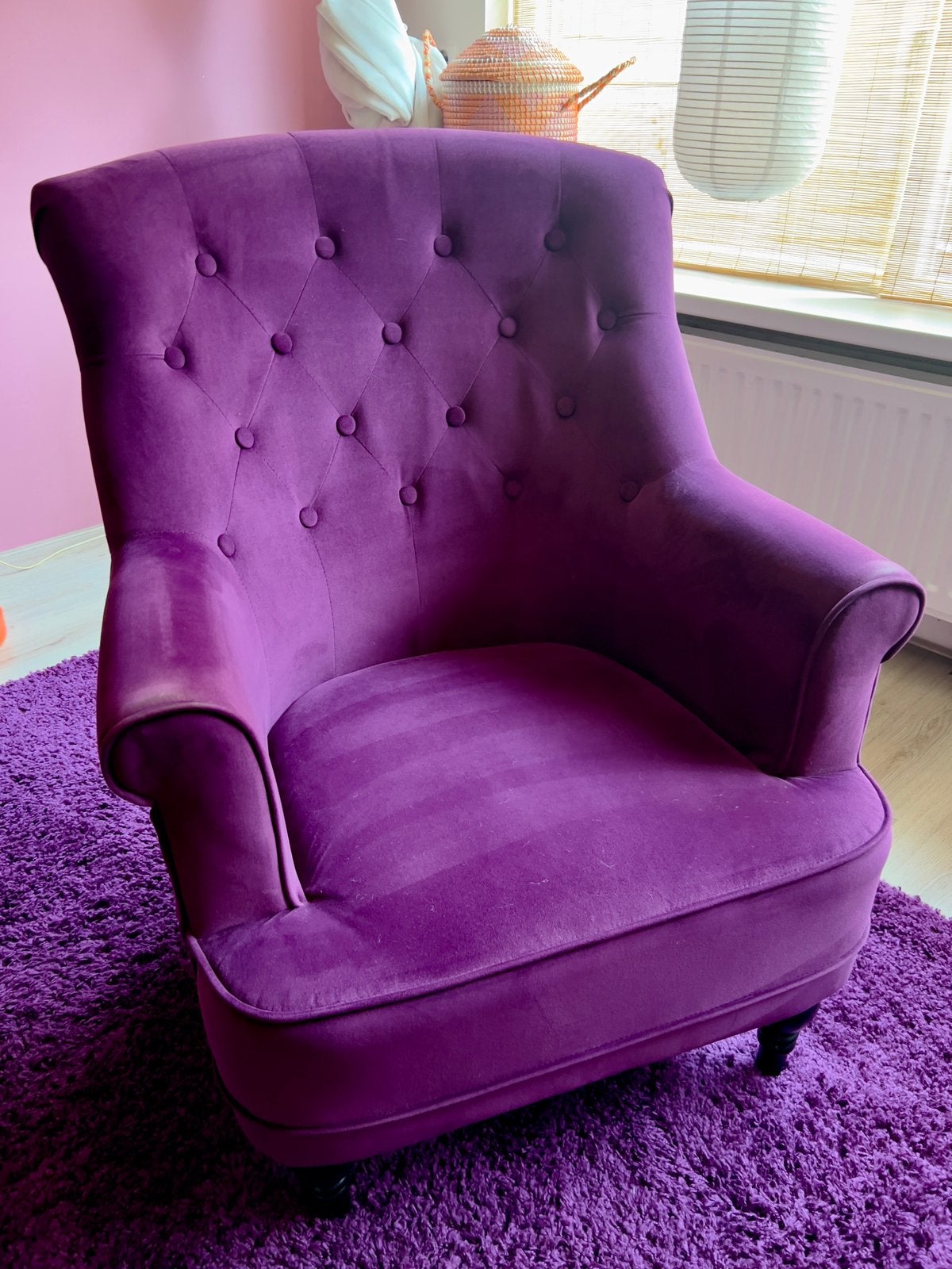 Bonprix oorfauteuil | paars velours | nette staat, Huis en Inrichting, Ophalen, 75 tot 100 cm, Zo goed als nieuw, Stof