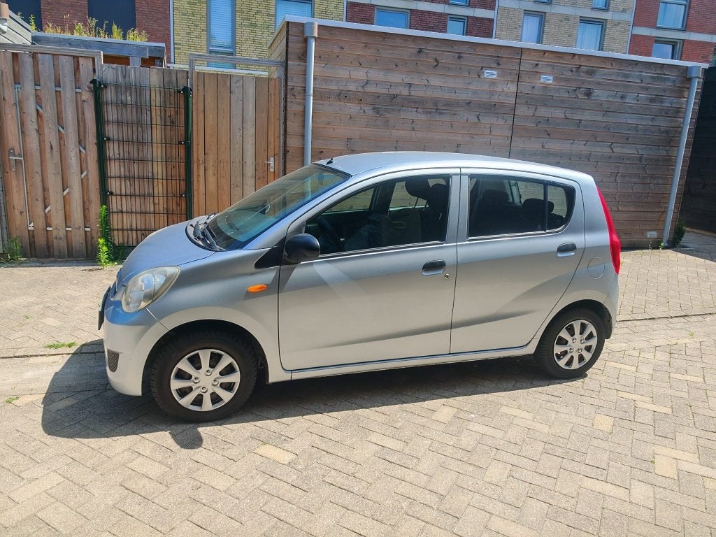 Daihatsu Cuore 1.0 5D 2008 Grijs, 600 kg, Zwart, 18 €/maand, 4 stoelen