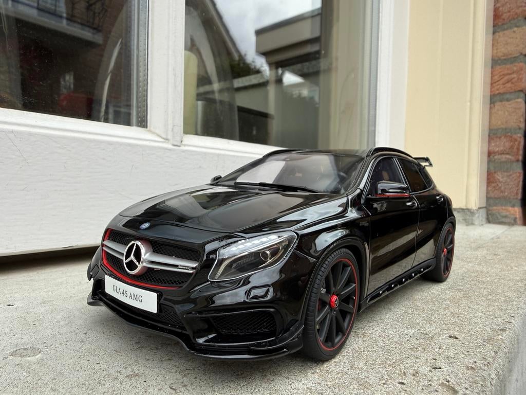 1:18 Mercedes GLA 45 AMG zwart GT Spirit GT064, Hobby en Vrije tijd, Overige merken, Info@gts-models.com, 2, rue de l'écusson, Zone commerciale Oxygène Sud, Josselin, 56120, FR