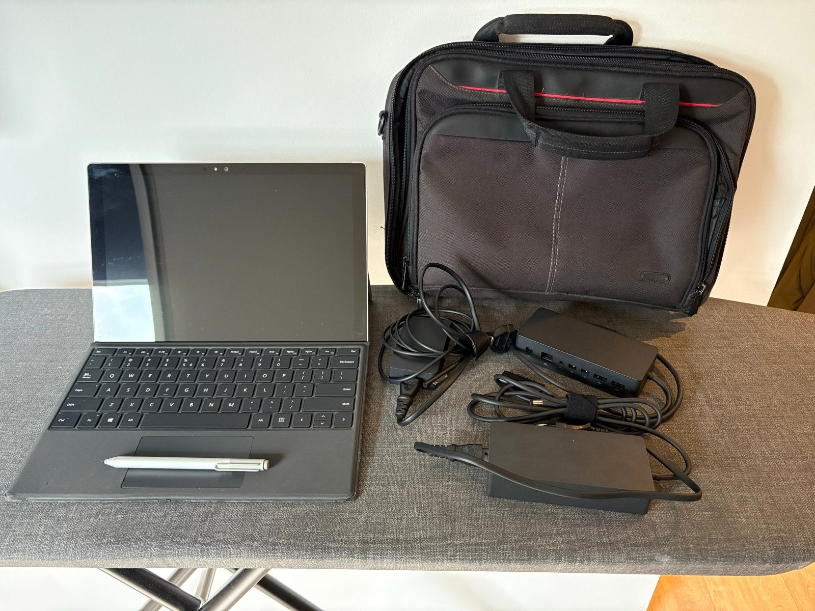 Microsoft Surface Pro 4 i5 8GB 256GB met accessoires, Usb-aansluiting, 12 inch, Ophalen of Verzenden, Zo goed als nieuw