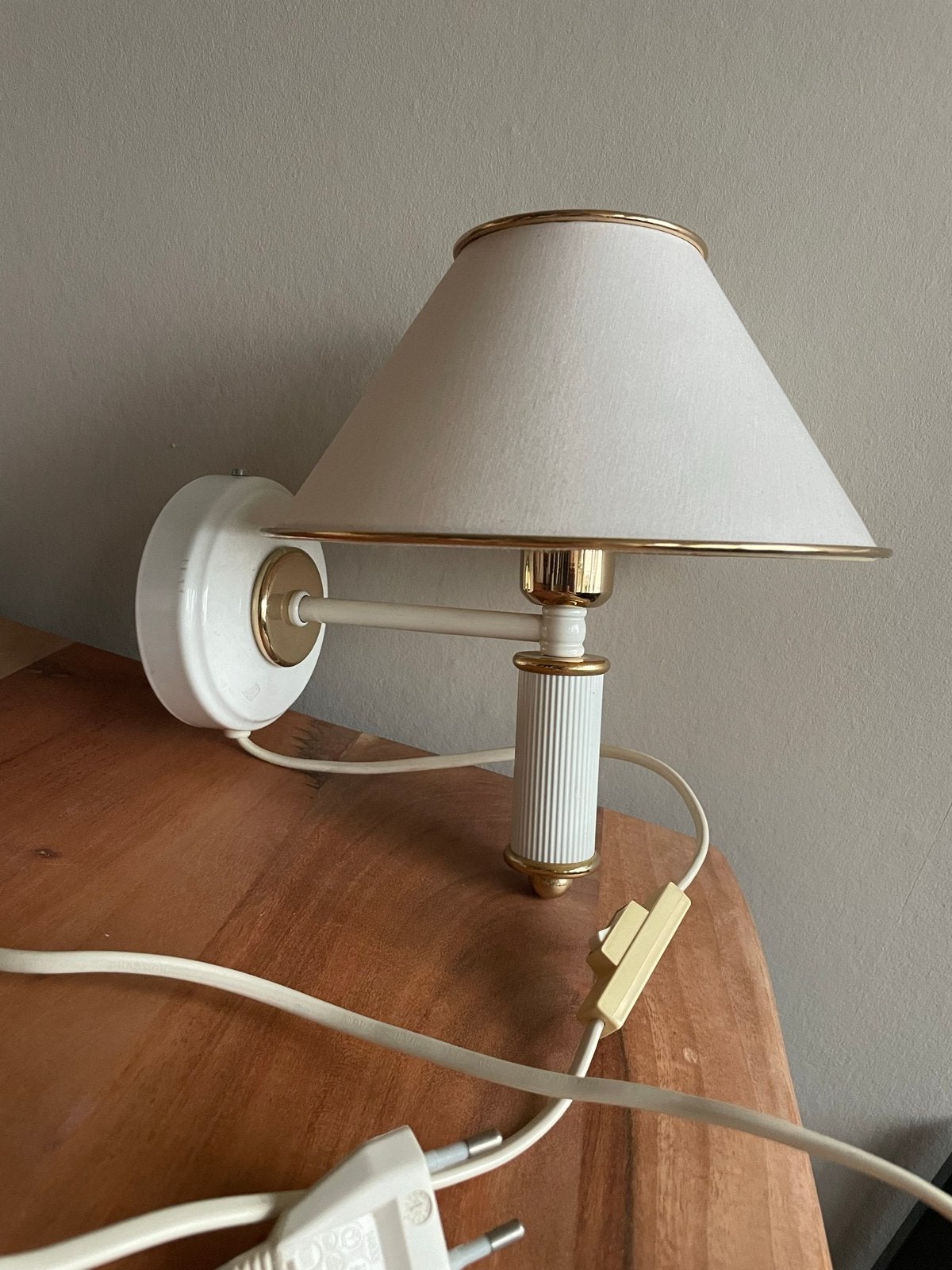 Vintage Massive wandlamp met stoffen kapje, Ophalen of Verzenden, Gebruikt, Metaal