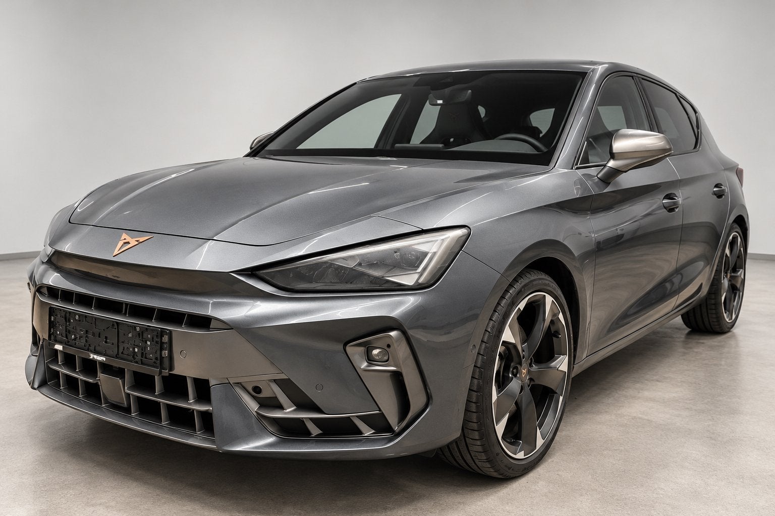 Cupra Leon 1.5 eTSI pano/cam/kuipstoelen/hybride, Auto's, Automaat, 4 cilinders, 150 pk, Leon