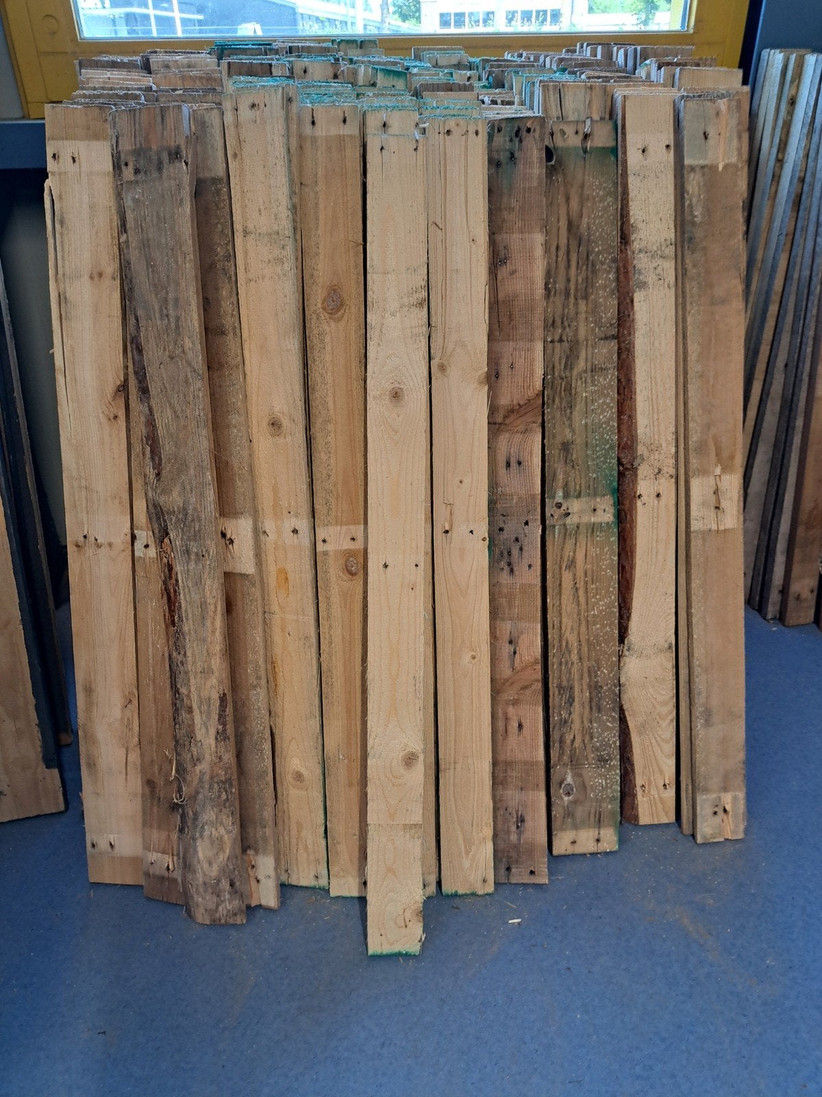Diverse partij gebruikte houten planken en balken, Ophalen, Gebruikt, Minder dan 25 mm, Plank