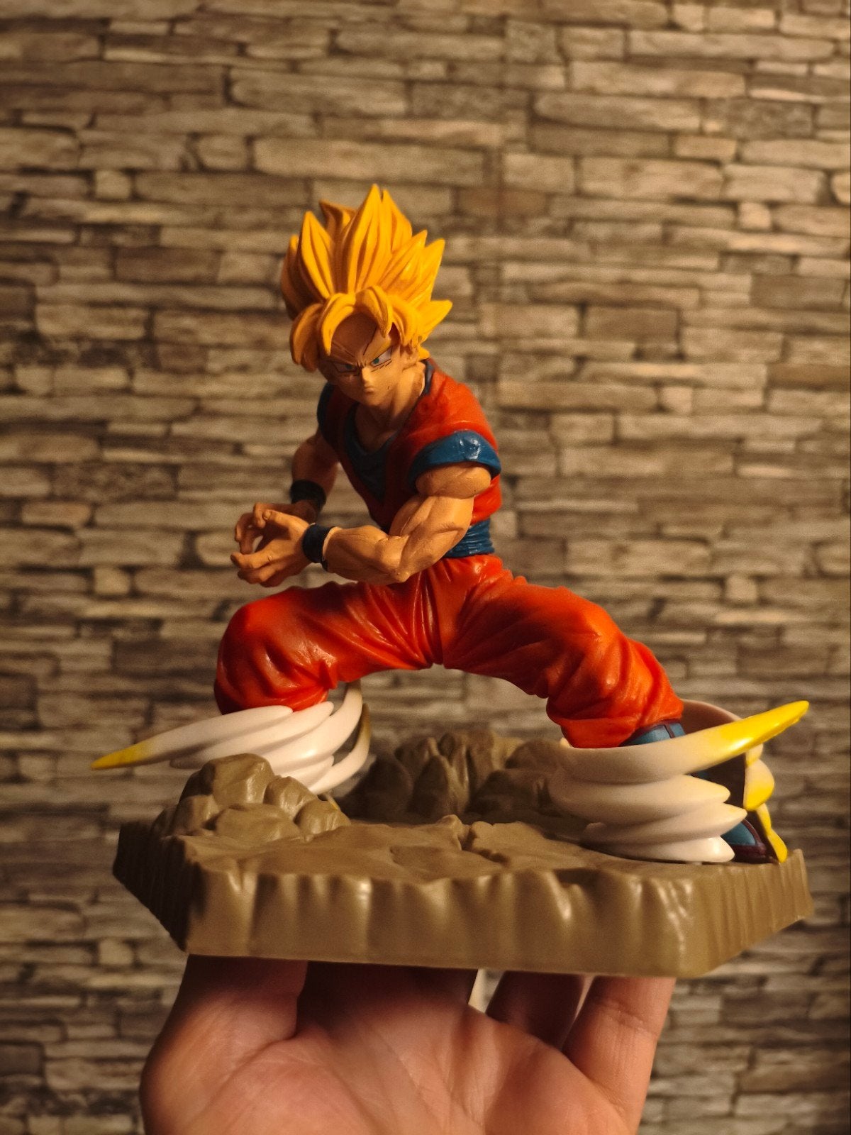 Dragon Ball Z Super Saiyan Goku Figuur - Zonder Doos, Verzamelen, Poppetjes en Figuurtjes, Ophalen of Verzenden, Zo goed als nieuw