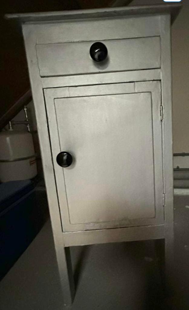kastje, Huis en Inrichting, Slaapkamer | Nachtkastjes, Ophalen, Gebruikt, Minder dan 45 cm, 55 tot 70 cm