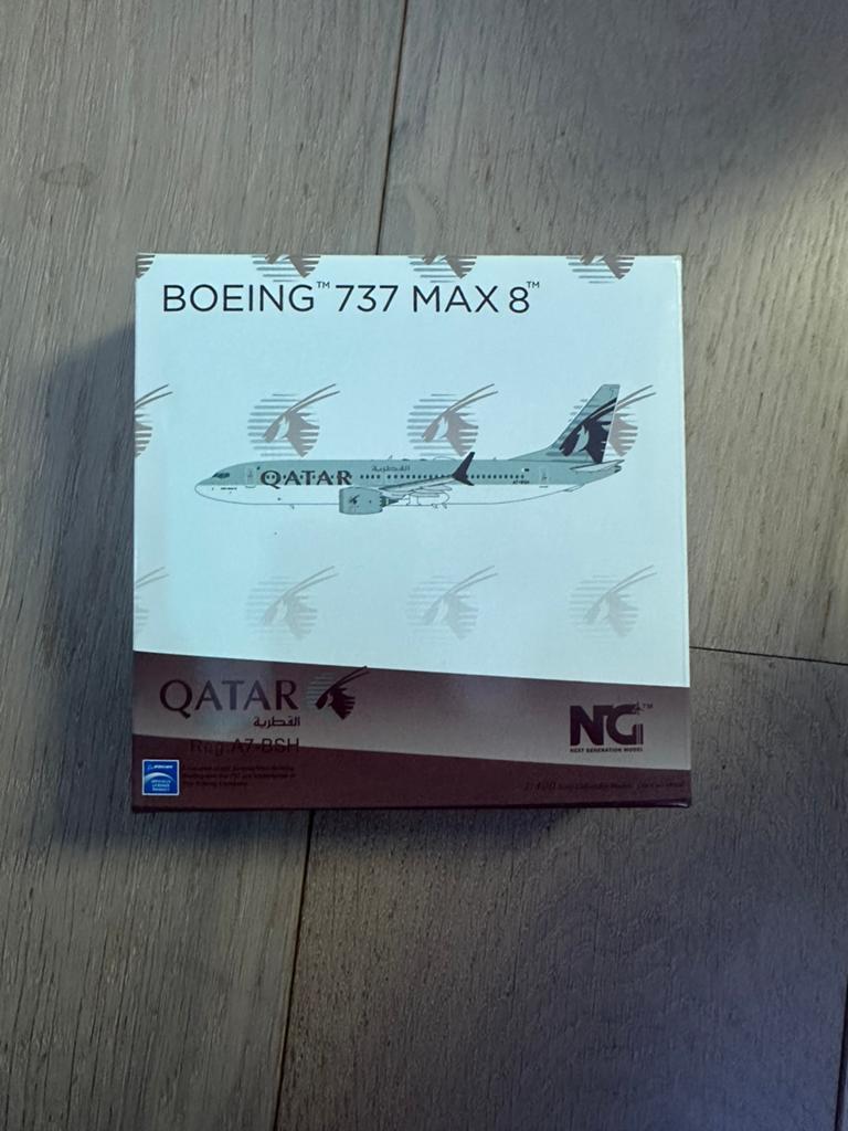 Qatar boeing 737 1:400, 1:200 of kleiner, Nieuw, Vliegtuig, Ophalen