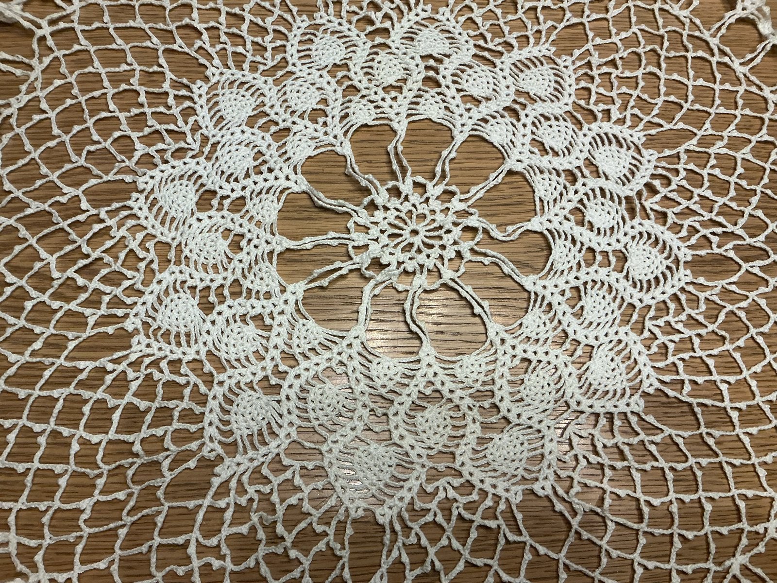 Handgemaakt Frivolité Kleedje - Doorsnee 58 cm, Ophalen, Zo goed als nieuw, Borduurpakket