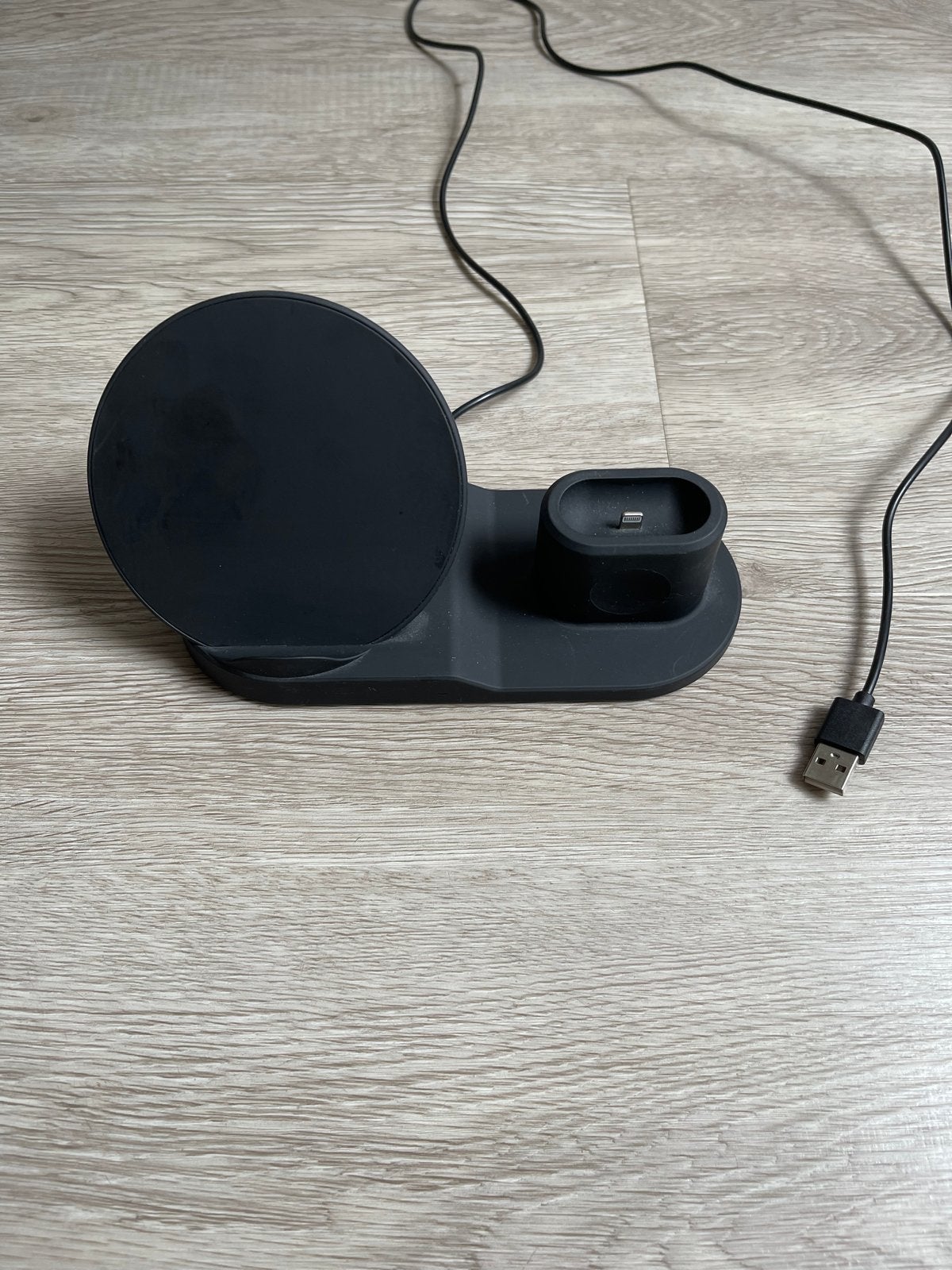 3-in-1 Apple Laadstation, Oplaadstation, Ophalen of Verzenden, Zo goed als nieuw, Apple
