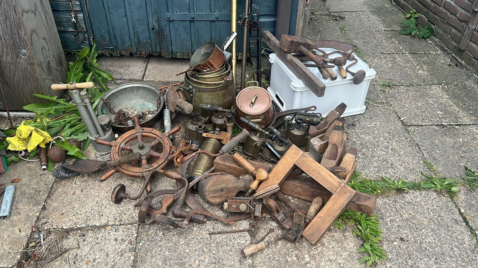 Antiek gereedschap, branders, koperen pannen etc, Ophalen