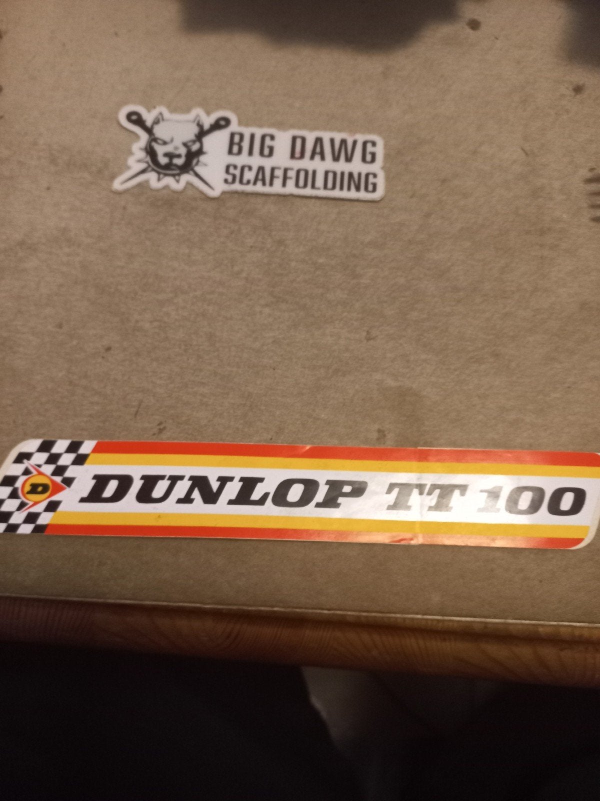 Dunlop TT100 en Big Dawg Scaffolding Stickers, Ophalen of Verzenden