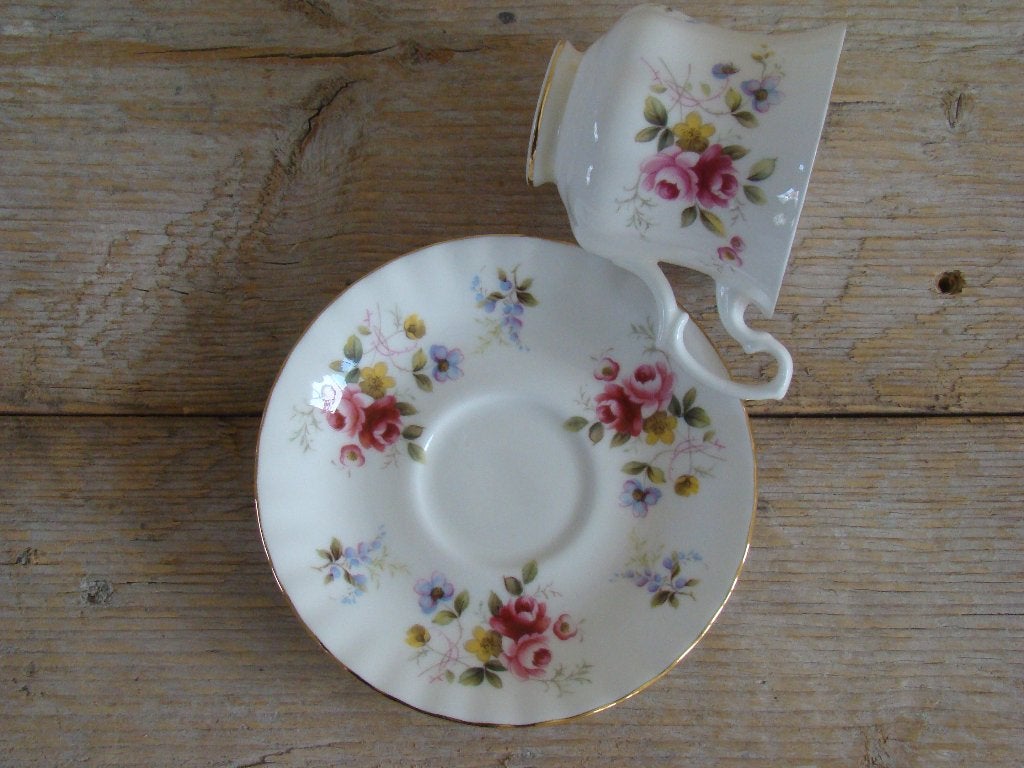 Kop-en-schotel, Royal Albert, TENDERNESS, Dames, gaaf, Ophalen of Verzenden